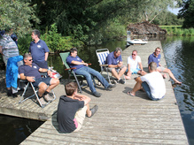 Sonnenbad auf dem Steg